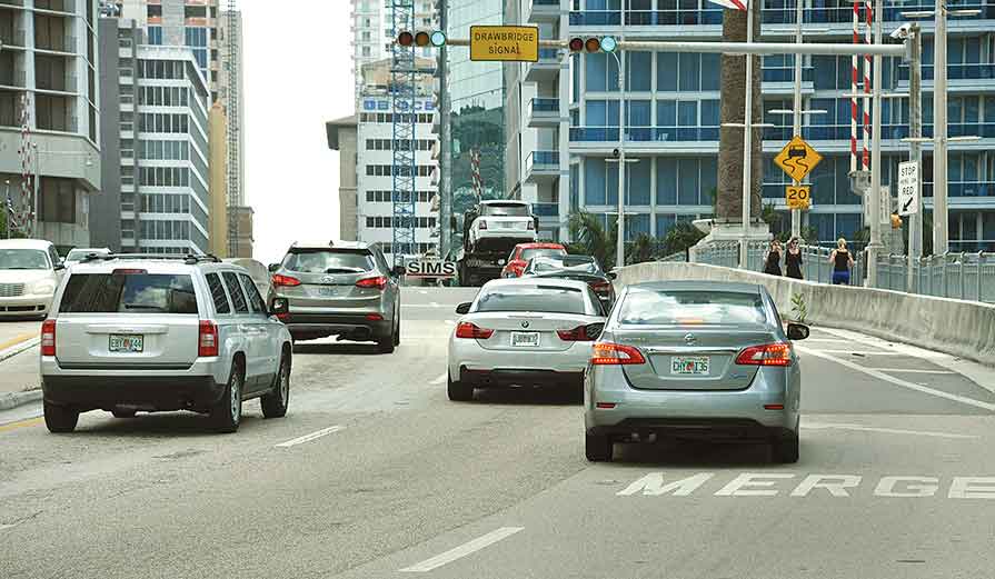 Bridge lanes, openings frustrate drivers