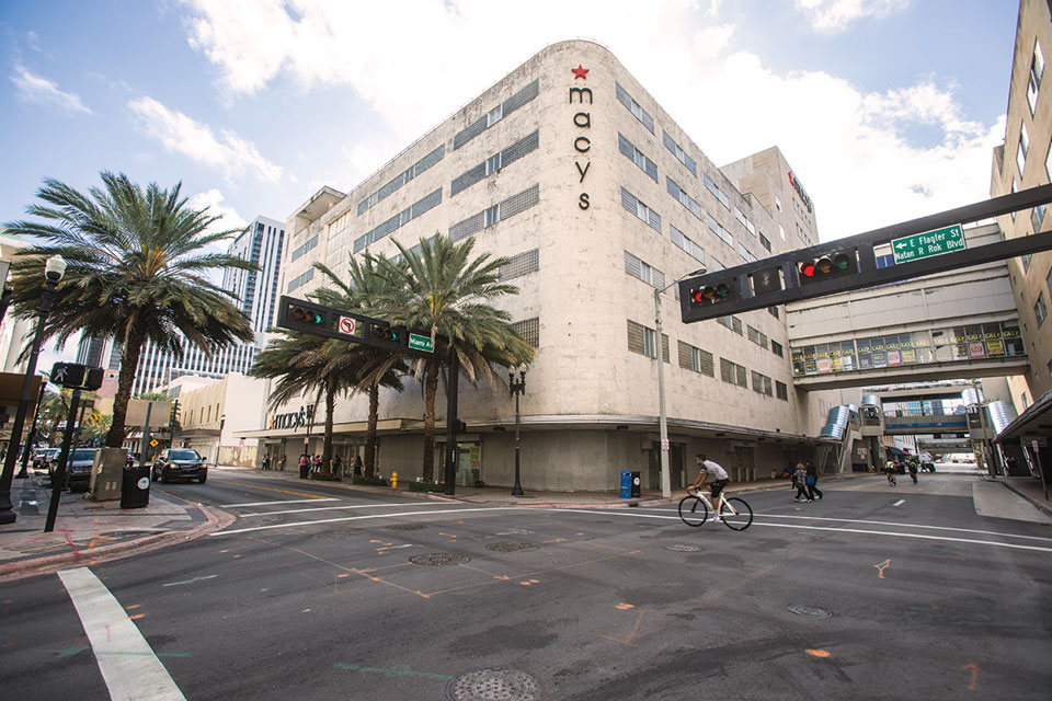 Macy’s on Flagler Street to get 50-story towers on either side