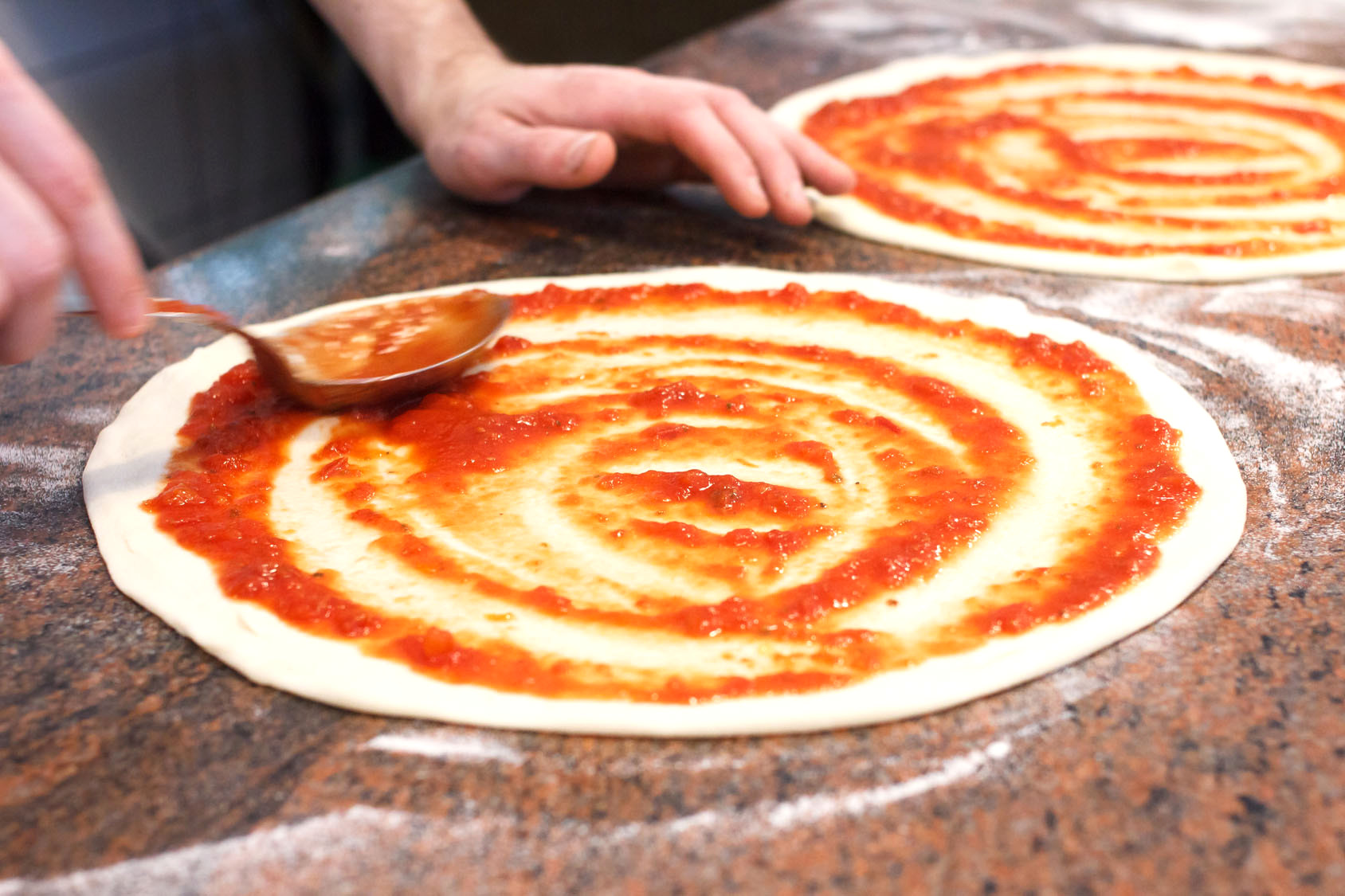 как приготовить пиццу чтобы не пригорела фото 97