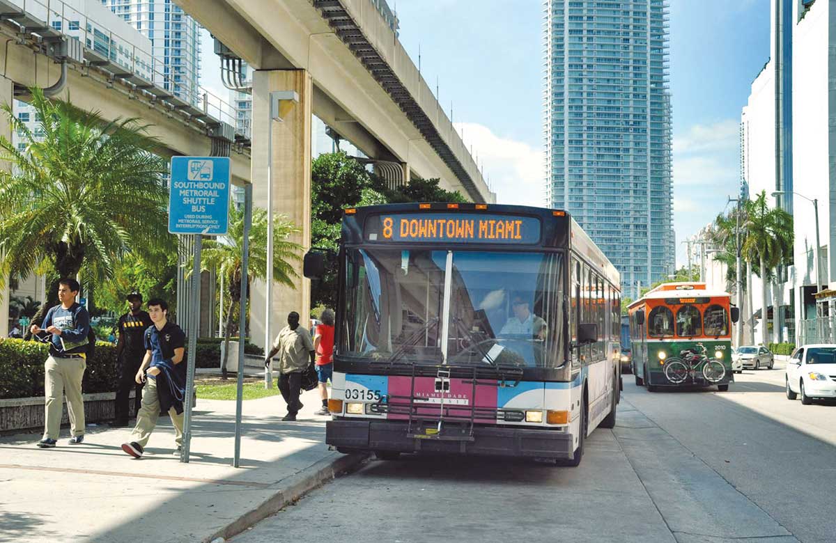 12.6% Metrobus ridership plunge in 12 months accelerates losses