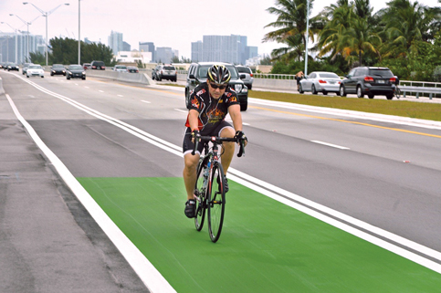 Key Biscayne looks for better way to handle Rickenbacker Causeway